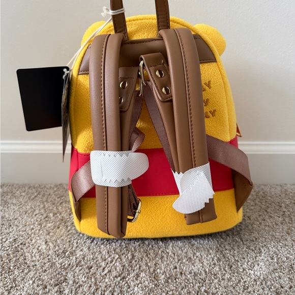 NWT Loungefly Disney Winnie the Pooh Hunny Tummy Plush Backpack - Picture 2 of 5